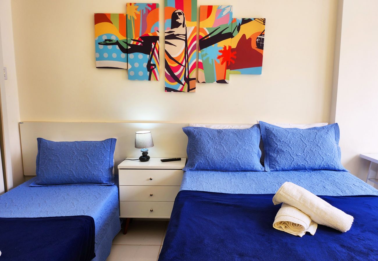 Apartamento em Rio de Janeiro - TC1210 Praia para até 5 Pessoas Apartamento em Rio de Janeiro - TC1210 Praia para até 5 Pessoas