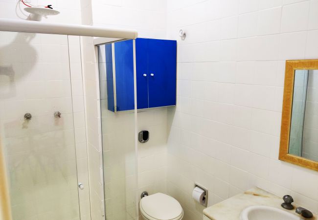 Apartamento em Rio de Janeiro - Beira-Mar reformado na Av Atlântica 207 Apartamento em Rio de Janeiro - Beira-Mar reformado na Av Atlântica 207