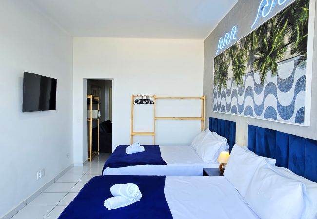 Apartamento em Rio de Janeiro - Luxo com vista total para o Mar de Copacabana 401 Apartamento em Rio de Janeiro - Luxo com vista total para o Mar de Copacabana 401