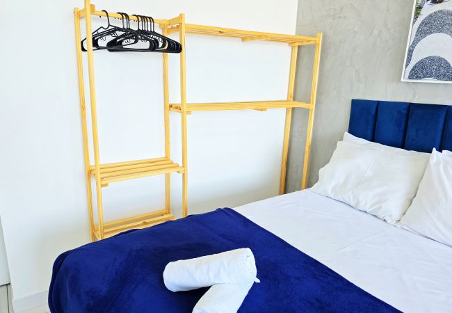 Apartamento em Rio de Janeiro - Luxo com vista total para o Mar de Copacabana 401 Apartamento em Rio de Janeiro - Luxo com vista total para o Mar de Copacabana 401