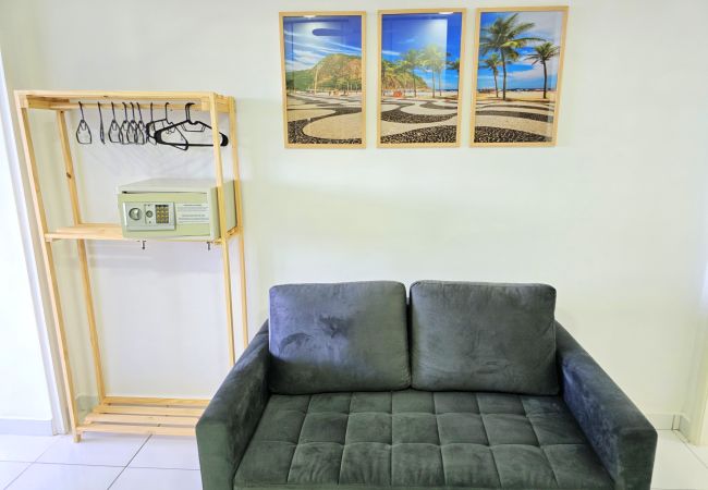 Apartamento em Rio de Janeiro - Luxo com vista total para o Mar de Copacabana 401 Apartamento em Rio de Janeiro - Luxo com vista total para o Mar de Copacabana 401