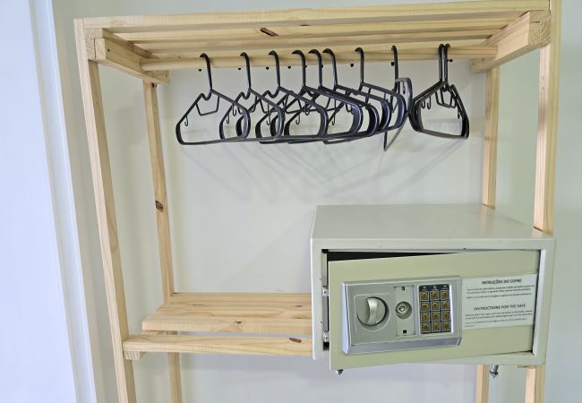 Apartamento em Rio de Janeiro - Luxo com vista total para o Mar de Copacabana 401 Apartamento em Rio de Janeiro - Luxo com vista total para o Mar de Copacabana 401