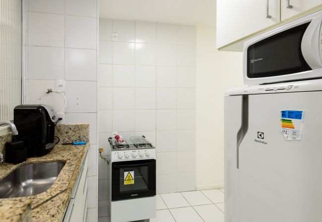 Apartamento em Rio de Janeiro - Studio com Vista Parcial para o Mar de Copacabana Apartamento em Rio de Janeiro - Studio com Vista Parcial para o Mar de Copacabana