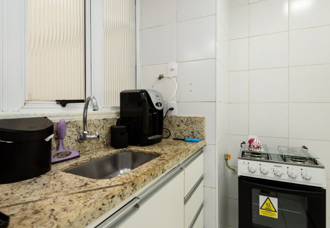 Apartamento em Rio de Janeiro - Studio com Vista Parcial para o Mar de Copacabana Apartamento em Rio de Janeiro - Studio com Vista Parcial para o Mar de Copacabana