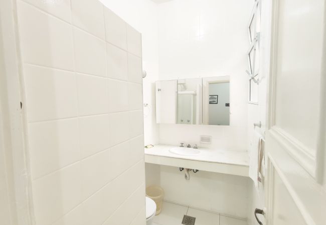 Apartment in Rio de Janeiro - Home Office na Praia de Copacabana TC1204 Apartment in Rio de Janeiro - Home Office na Praia de Copacabana TC1204