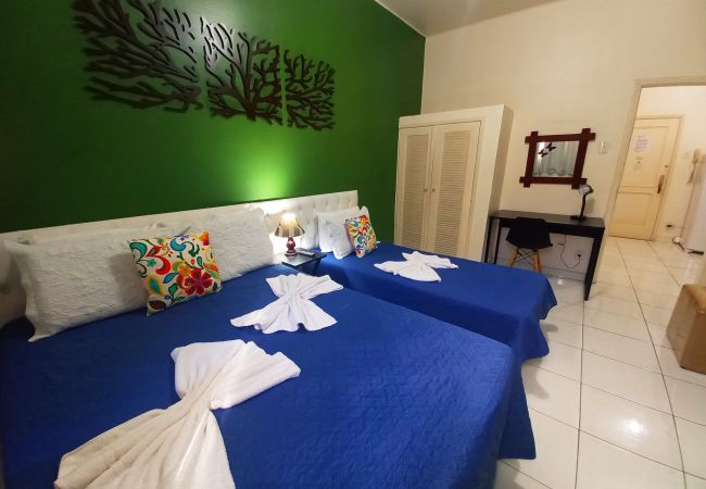 Apartment in Rio de Janeiro - Home Office na Praia de Copacabana TC1204 Apartment in Rio de Janeiro - Home Office na Praia de Copacabana TC1204