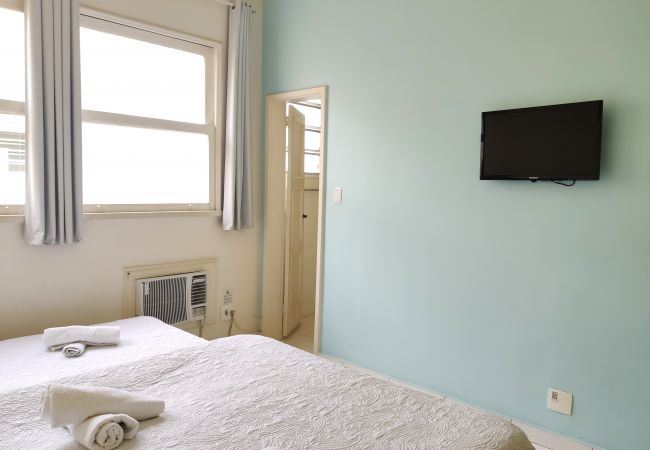 Apartment in Rio de Janeiro - TC1206 Casal na praia de Copacabana Apartment in Rio de Janeiro - TC1206 Casal na praia de Copacabana