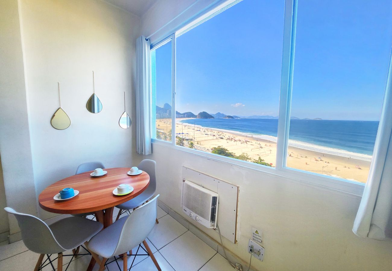 Apartment in Rio de Janeiro - Adorável Apê na Areia de Copacabana 801