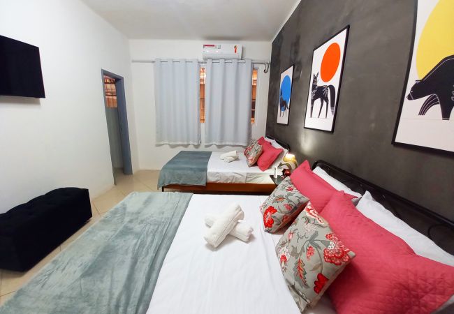 Apartment in Rio de Janeiro - Apto térreo na Praia de Copa, com lavadora Apartment in Rio de Janeiro - Apto térreo na Praia de Copa, com lavadora