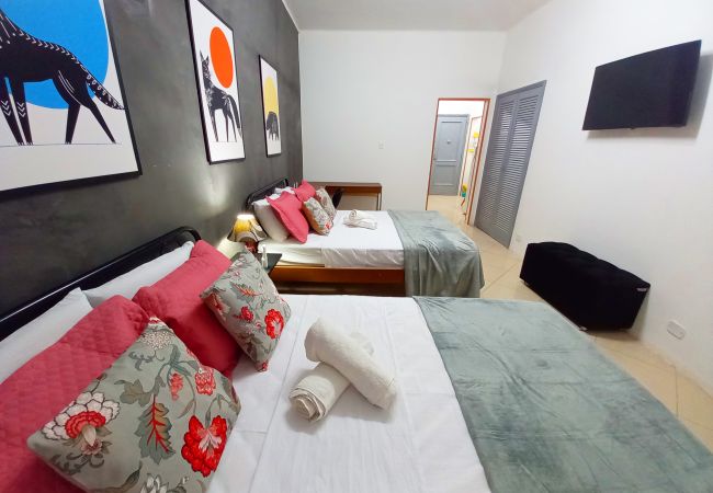 Apartment in Rio de Janeiro - Apto térreo na Praia de Copa, com lavadora Apartment in Rio de Janeiro - Apto térreo na Praia de Copa, com lavadora