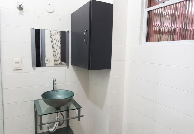 Apartment in Rio de Janeiro - Apto térreo na Praia de Copa, com lavadora Apartment in Rio de Janeiro - Apto térreo na Praia de Copa, com lavadora