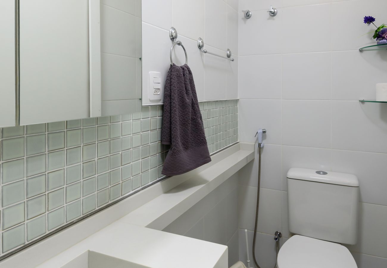 Apartment in Rio de Janeiro - Studio com Vista Parcial para o Mar de Copacabana Apartment in Rio de Janeiro - Studio com Vista Parcial para o Mar de Copacabana