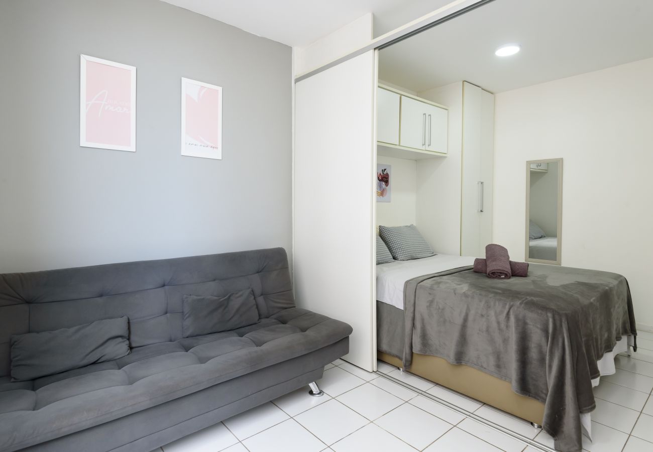 Apartment in Rio de Janeiro - Studio com Vista Parcial para o Mar de Copacabana Apartment in Rio de Janeiro - Studio com Vista Parcial para o Mar de Copacabana